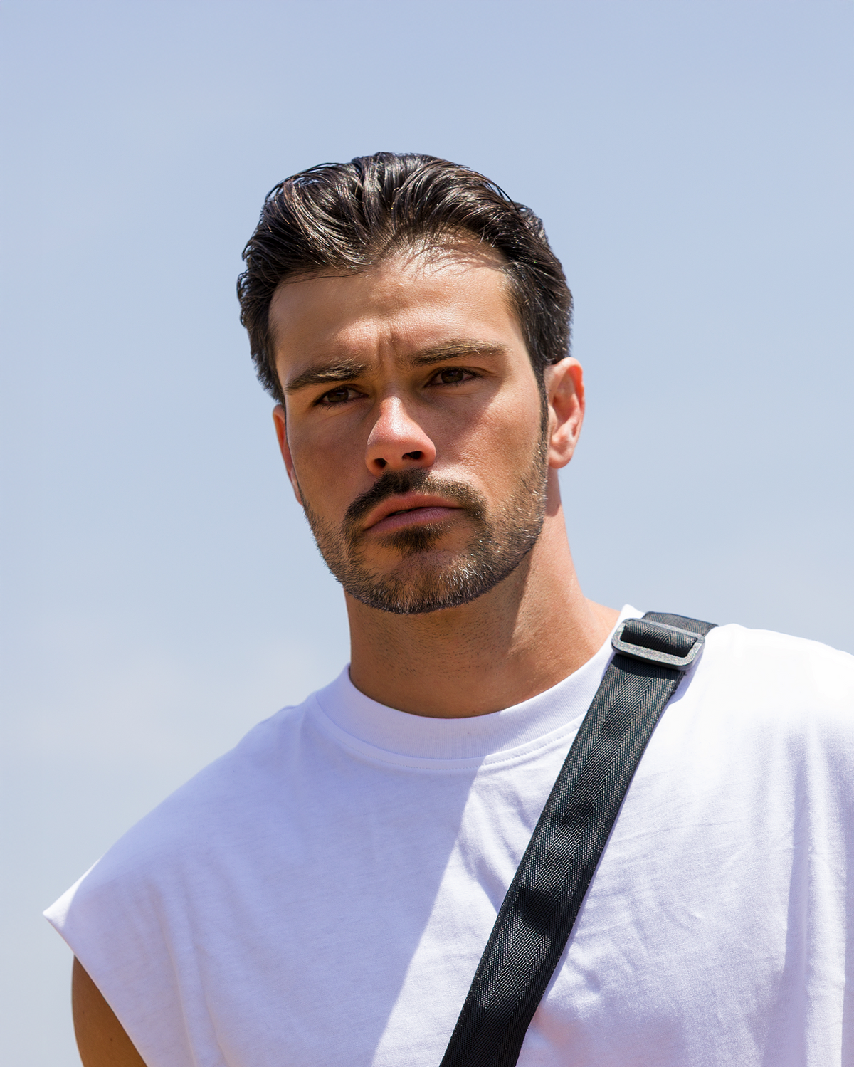 Model with Mode Styling Gel in hair