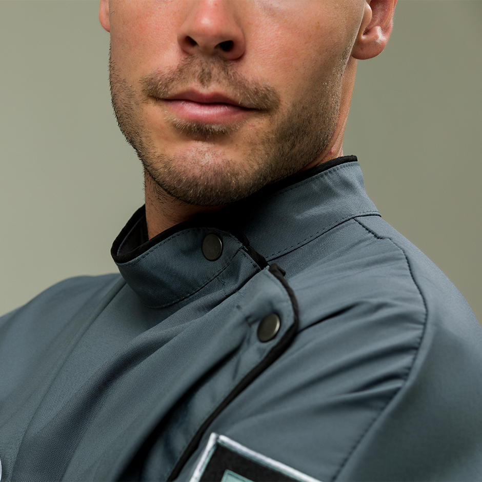 Retro Barber Smock collar details